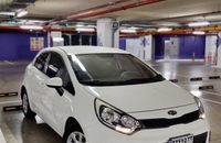 اجاره کیا ریو هاچ بک