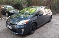 اجاره تویوتا پریوس